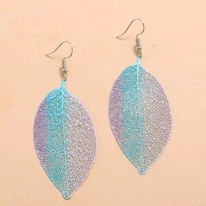 ✨3 FOR $28✨🆕🍂PASTEL OMBRE LEAF DROP EARRINGS🍂